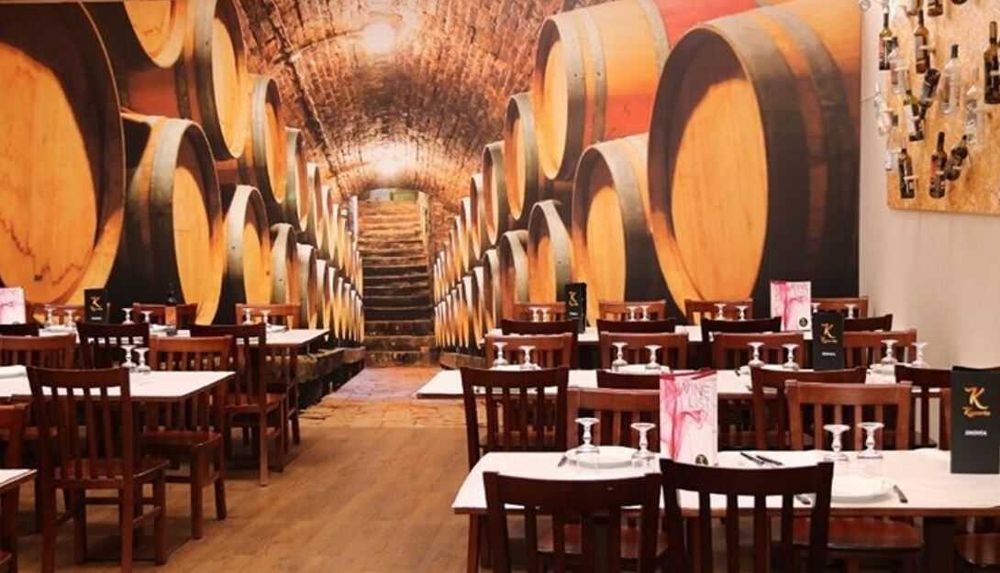 Cadeira madeira, cadeira restaurante