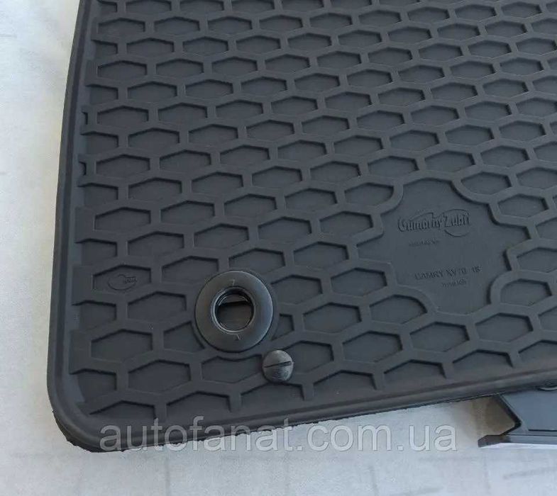 Toyota Camry XV70 (2017–2024) | Коврики в салон Тойота | Гумові, Чехія