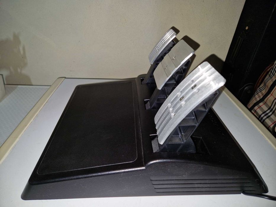 Volante Thrustmaster T300RS GT Edition