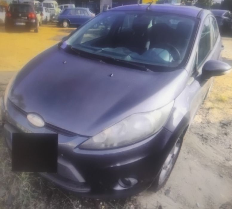 vendo Ford Fiesta VI 1.4 TDCI  nacional de 2010 acidentado salvado