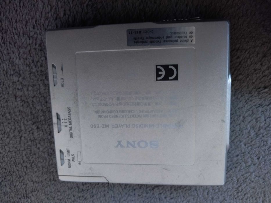 Sony MZ-E90 плеер мини диск