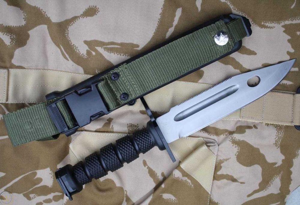 Bagnet Chiński Chiny QBZ-95
