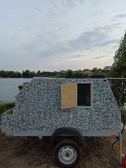 Причеп вагончик на колесах зі спальним місцем 2,20*1,5 м