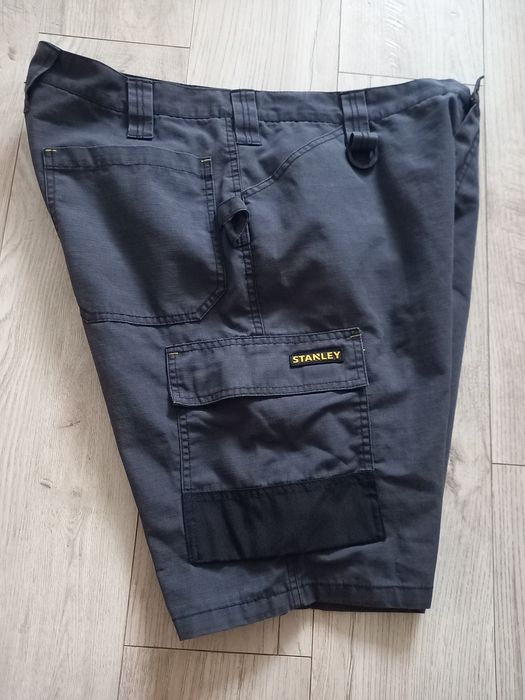 Продам рабочие шорты Stanley