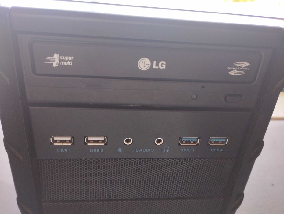 MidTower NOX - ler detalhes