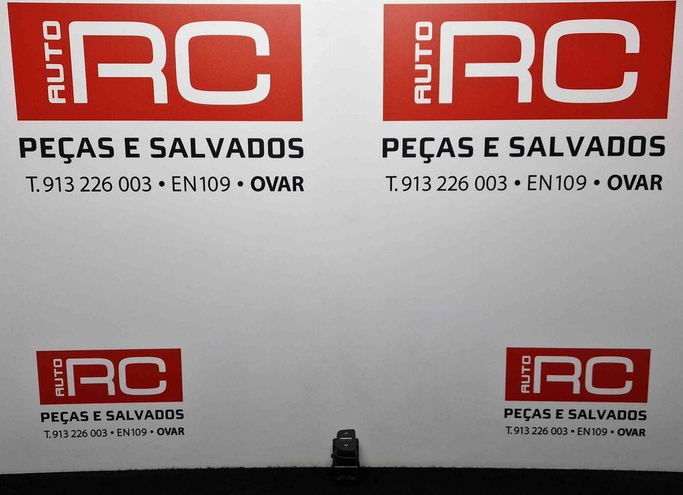 Comando / Botão / Interruptor Vidros Frente Direito DACIA SANDERO II ano 2013