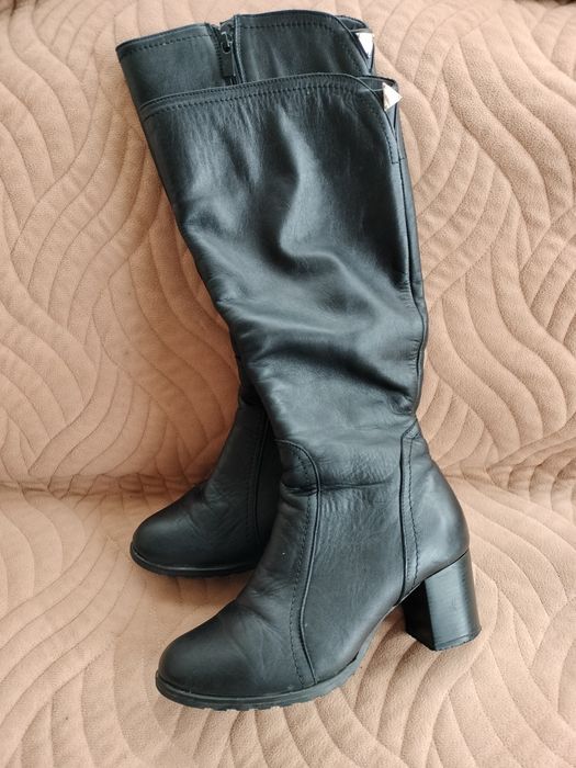 Шкіряні чобітки, жіночі