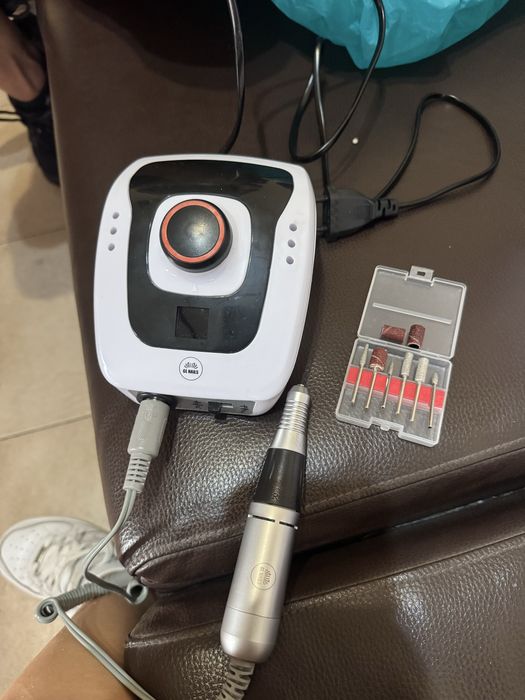 Vendo maquina de fazer unhas