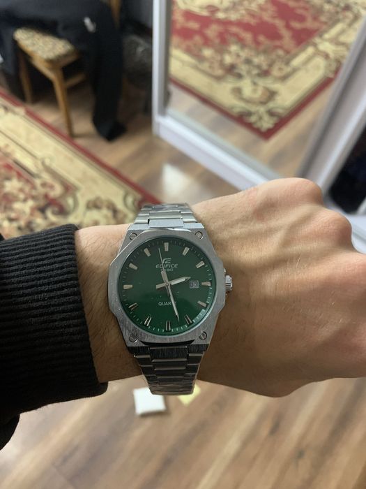 Продаю нові годиники casio edifice (також є чорний коляр)