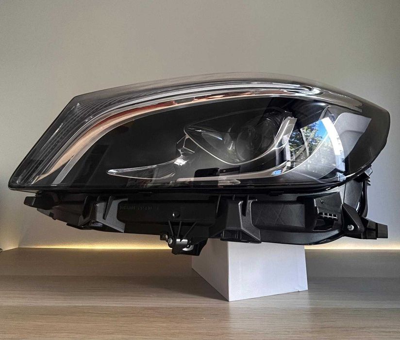 Farol / ótica Mercedes benz Classe A W176 - Esquerdo - Original LED High Performance