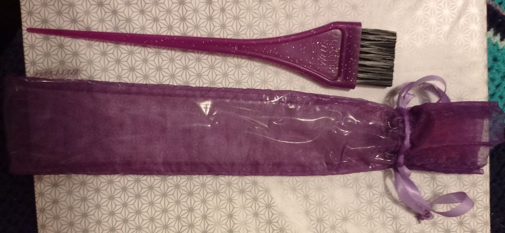 Vendo conjunto de bolsinha com espátula para pintar cabelo