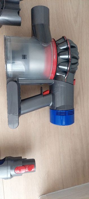 Dyson V7 extra .