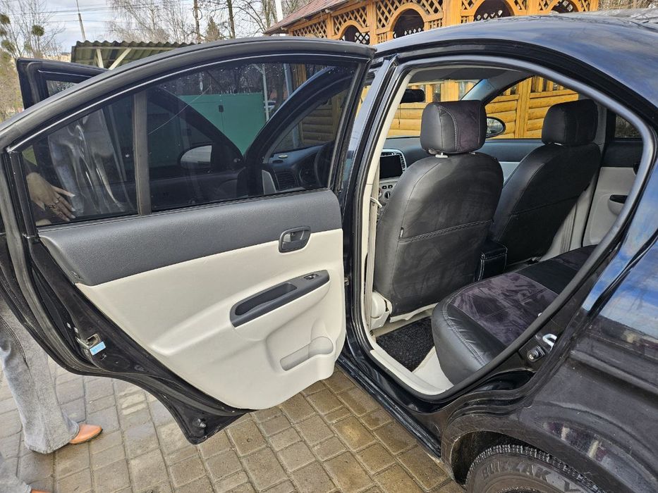 Продам машину,хюндай акцент 2009