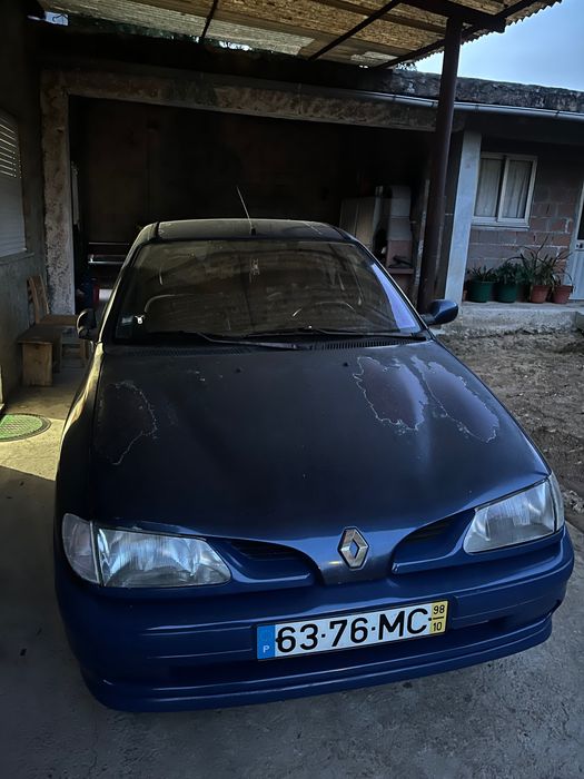 Renault Mégane 1.9 Diesel (1998) – Bom estado geral