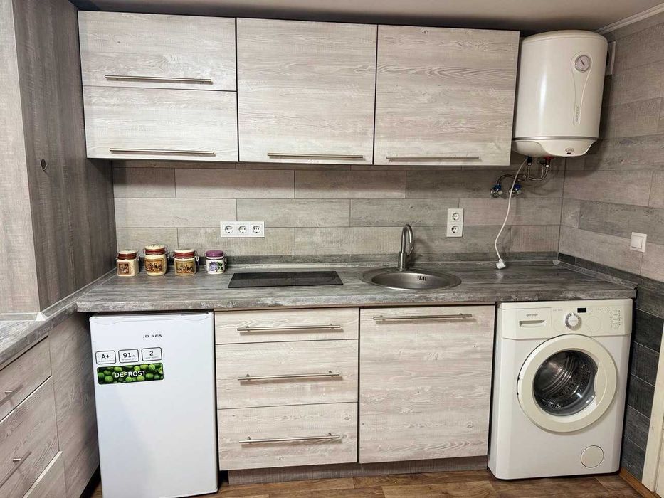 Власник, ПРОДАЖ квартири-студії ЦЕНТР - зображення 1