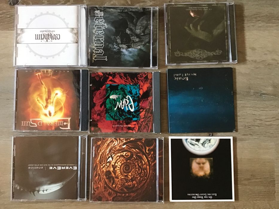 CDs vários metal rock pop letra E.   1,5€