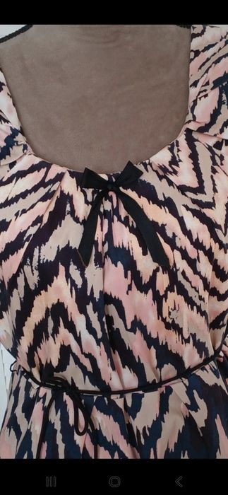 Mazgaja-damska sukienka bez rękawów  wzór kolory suwak.