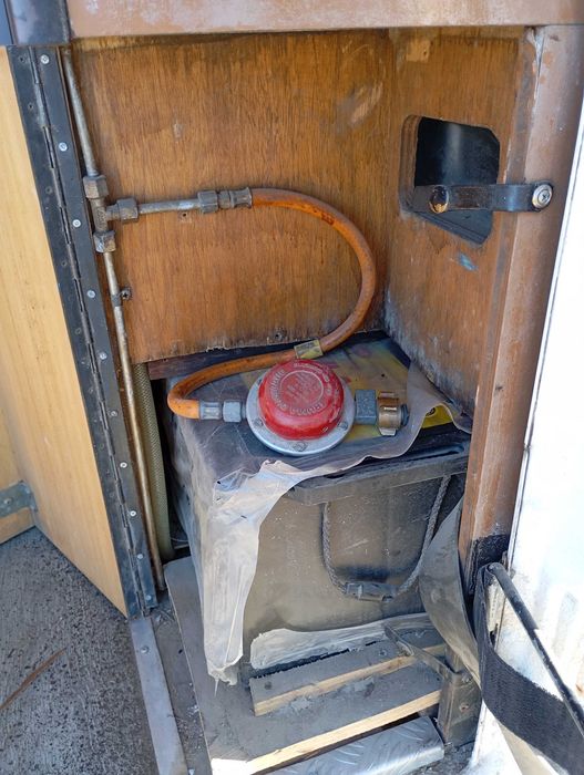 Autocaravana Mercedes 207 D