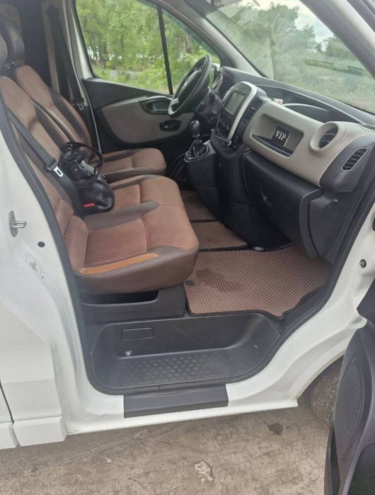 Продам Renault Trafic в превосходном состоянии 2016 год