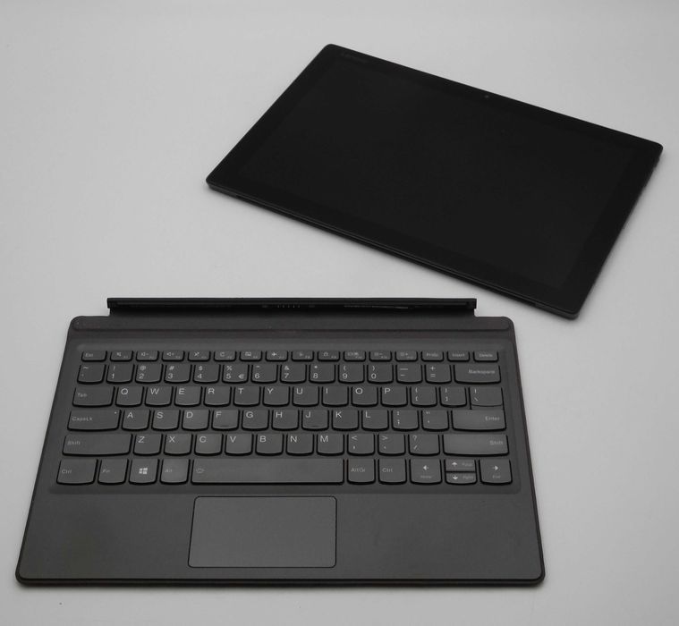 Lenovo Miix 520-12IKB 12.2" i5-8250U/8GB/256 SSD/1920x1200/W11