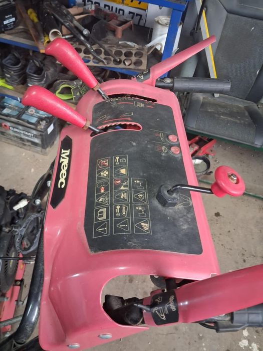 Odsniezarka do śniegu 13 koni bardzo mocna .