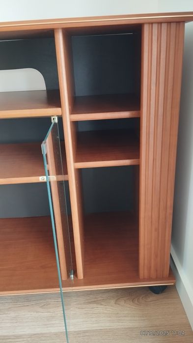 Móvel tv e arrumação