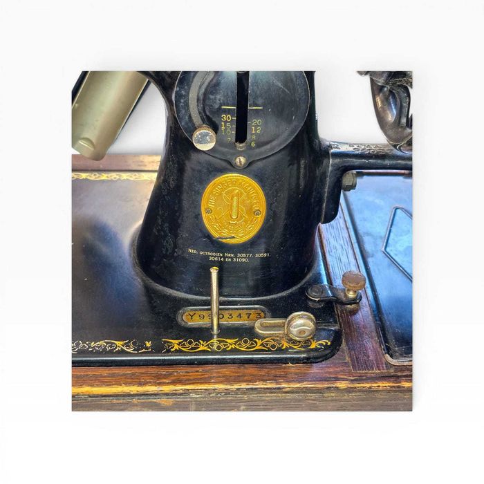 Máquina Costura Antiga Singer 15K Manual c/ Tampa Madeira — 1935