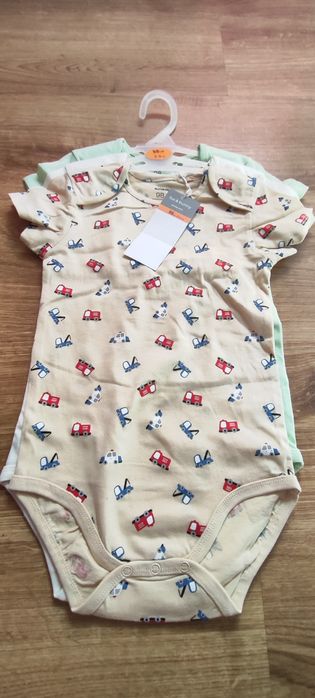 Mix ubranek 92/98
