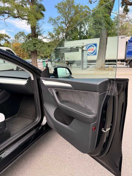 Tesla Model Y 2024 VIN 7SAYGDEE0RA246829 фото оголошення 15 з 18
