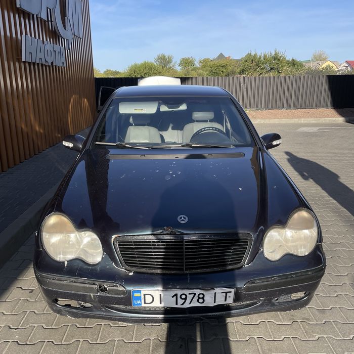 Продам mercedes W203 C180