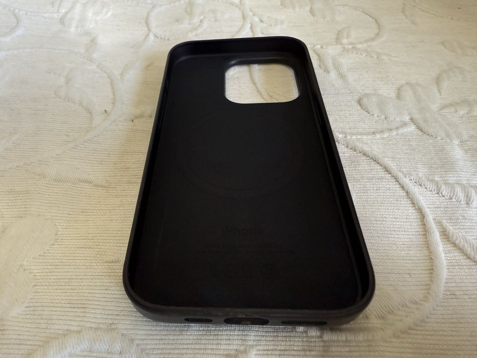 Capa Apple FineWoven MagSafe p/ iPhone 15 Pro