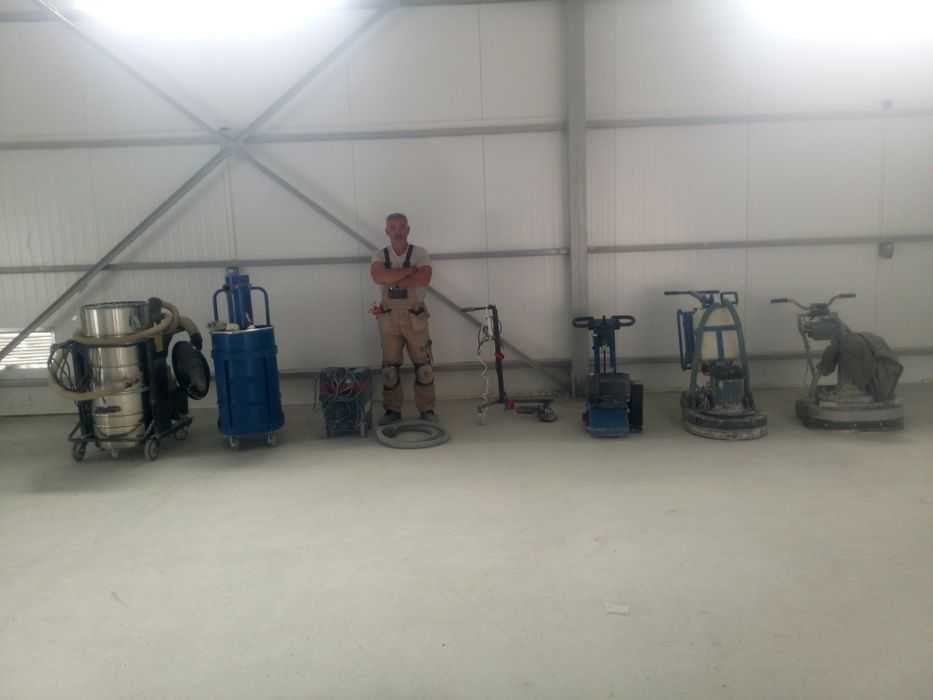 Шлифовка бетона и топинга. Шлифование бетонных полов. Шлифовка пола ...