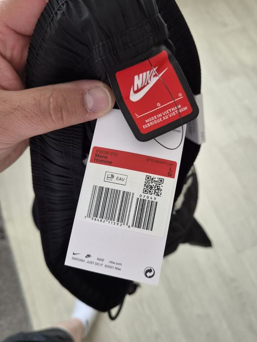 Шорти Nike Tech,  розмір М ,L. IF8259 010