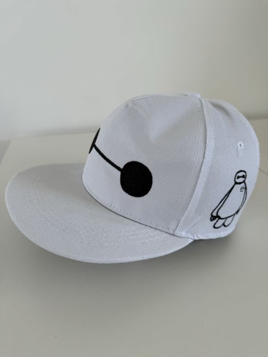 Czapka z Baymaxem