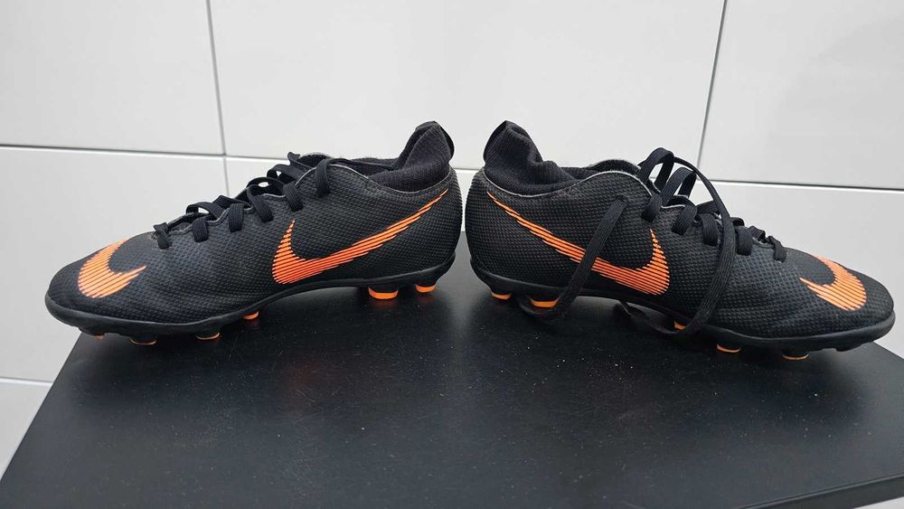 Korki Nike Mercurial Superfly VI Club MG, czarne, r. 33, stan bdb