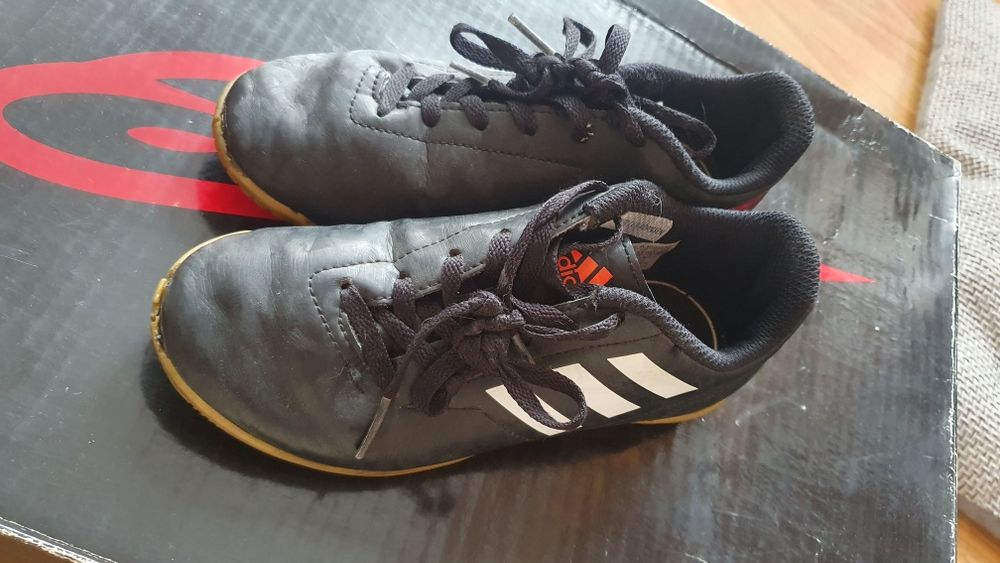 Sprzedam halówki Adidasa