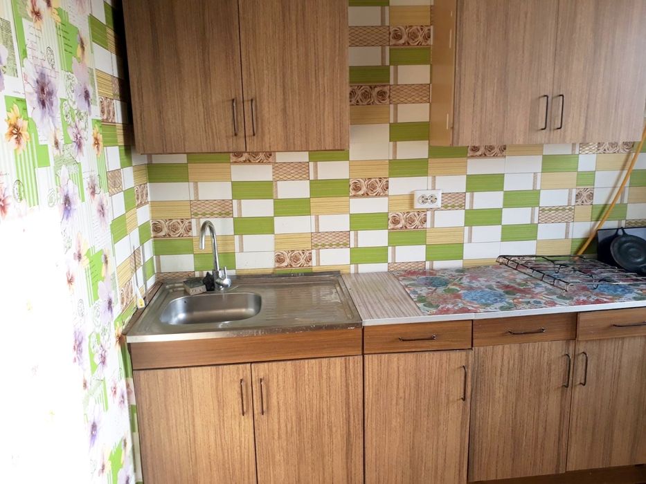 Продаж 2-кімн на Ільїнській 6/9 поверх, некутова, меблі і техніка