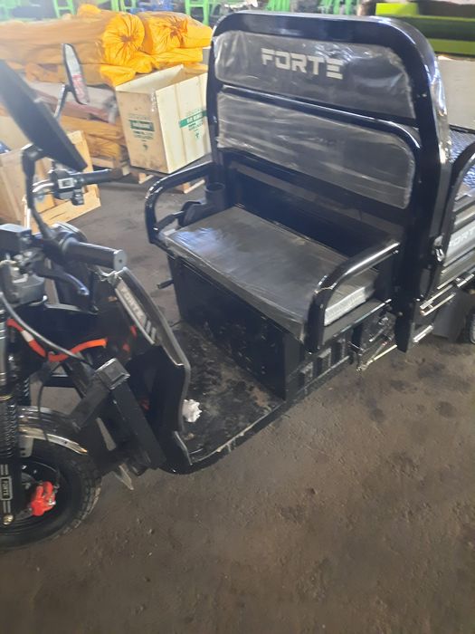 Електротрицикл вантажний FORTE JH1200