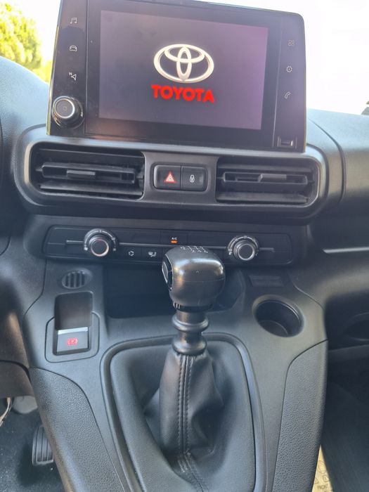 Toyota proace city longa