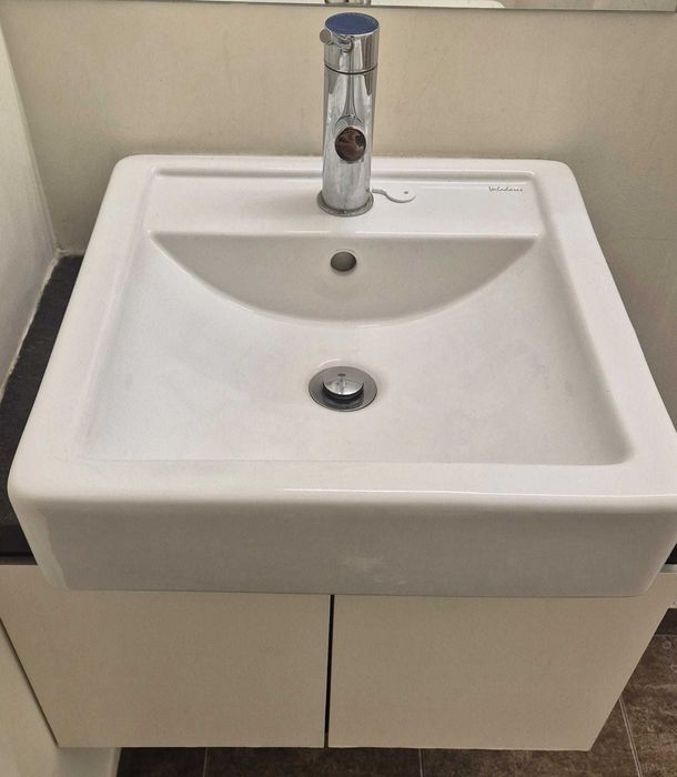 Loiças de WC com armário
