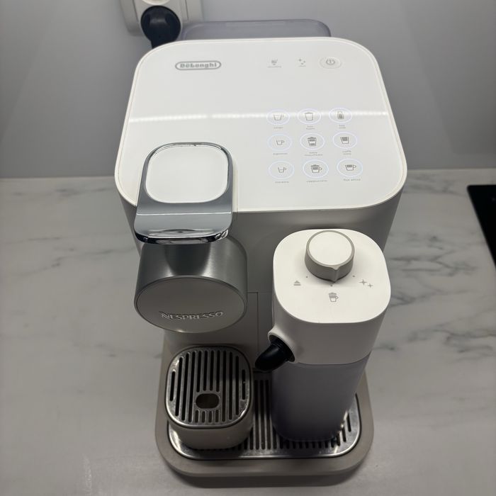Ekspres na kapsułki DeLonghi Nespresso Gran Lattissima