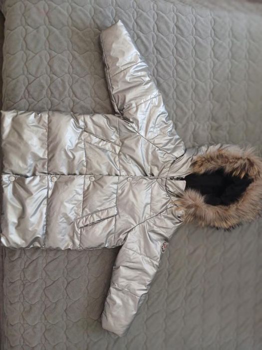 Курточка на дівчинку