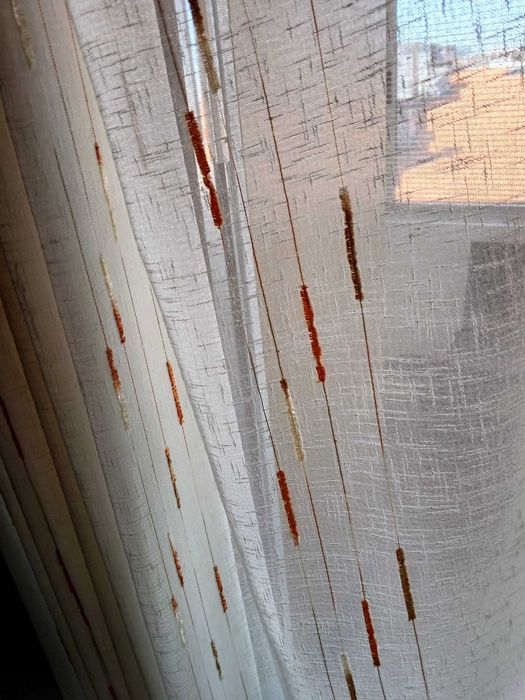 Vendo CORTINADOS, varão e acessórios