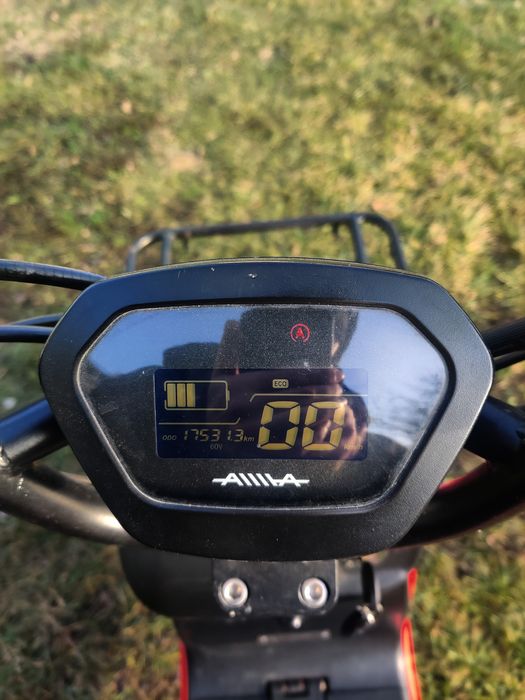 Електроскутер Aima U1S Нова батарея, 2700 Ват/г!!