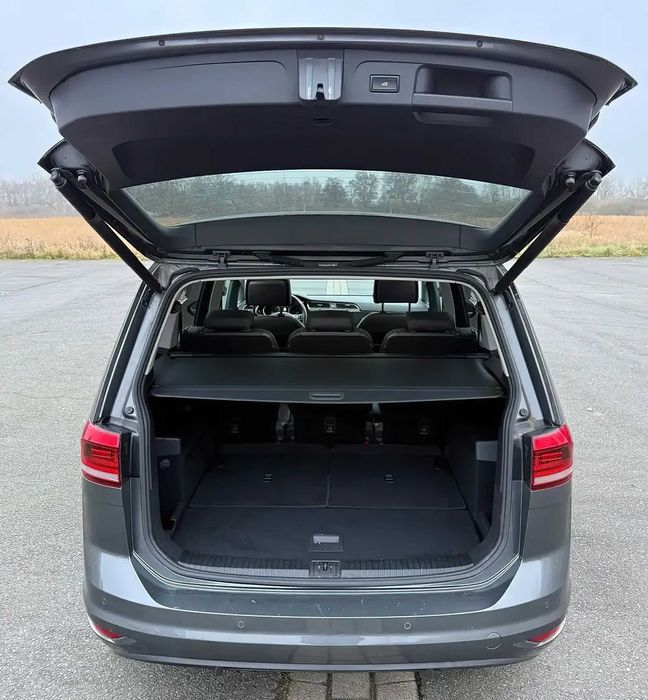 Volkswagen Touran      2019