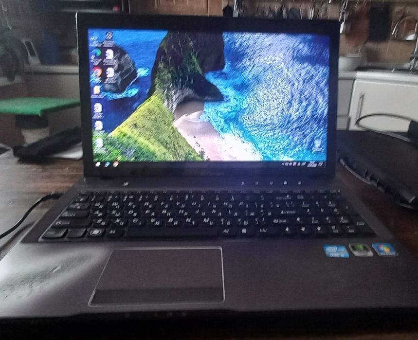 ноутбук Lenovo Z570