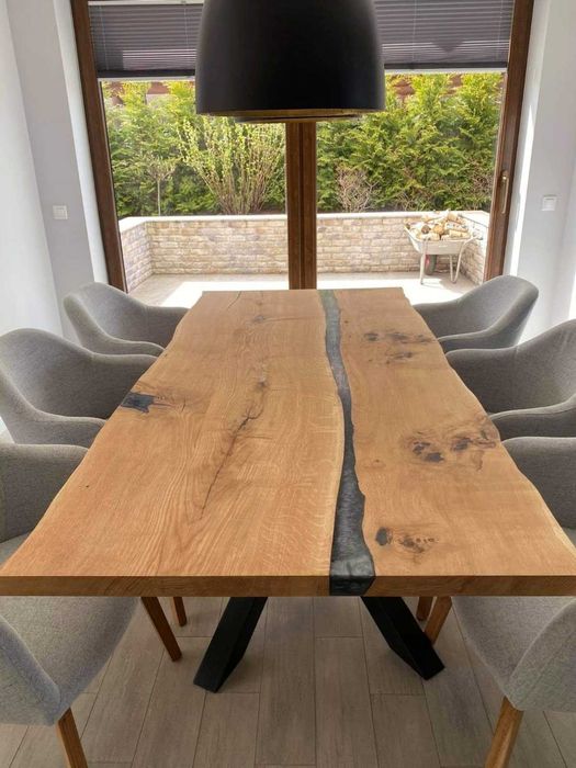 Stoły z żywicą epoksydową i z litego drewna - rozkładane lub całe