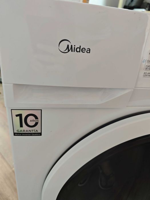 Máquina de Lavar Roupa Midea 9kg - Motor Inverter (Como Nova)