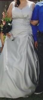 Vestido de noiva cinza + saiote