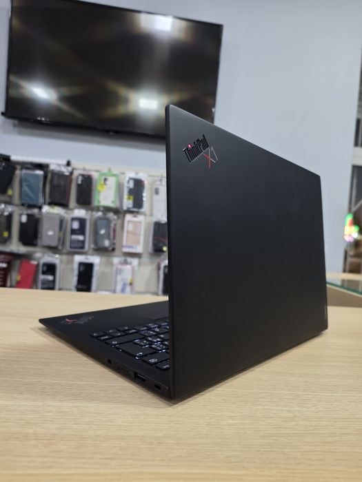 Ноутбук бізнес-класа ThinkPad X1 Carbon/i5/LTE/512/Гарантія/Магазин
